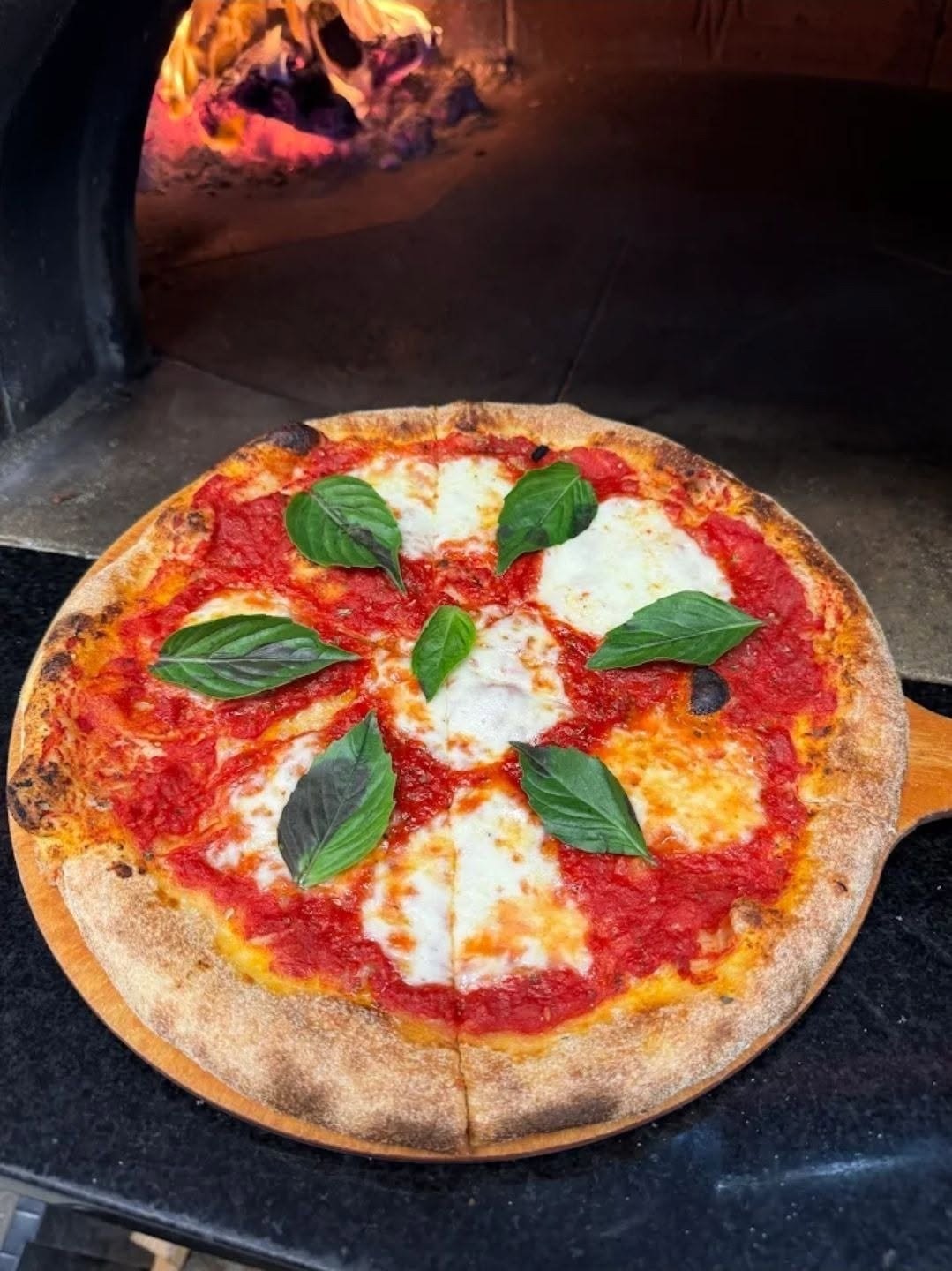 Margarita wood fired pizza at Mama Tina's in Wenatchee